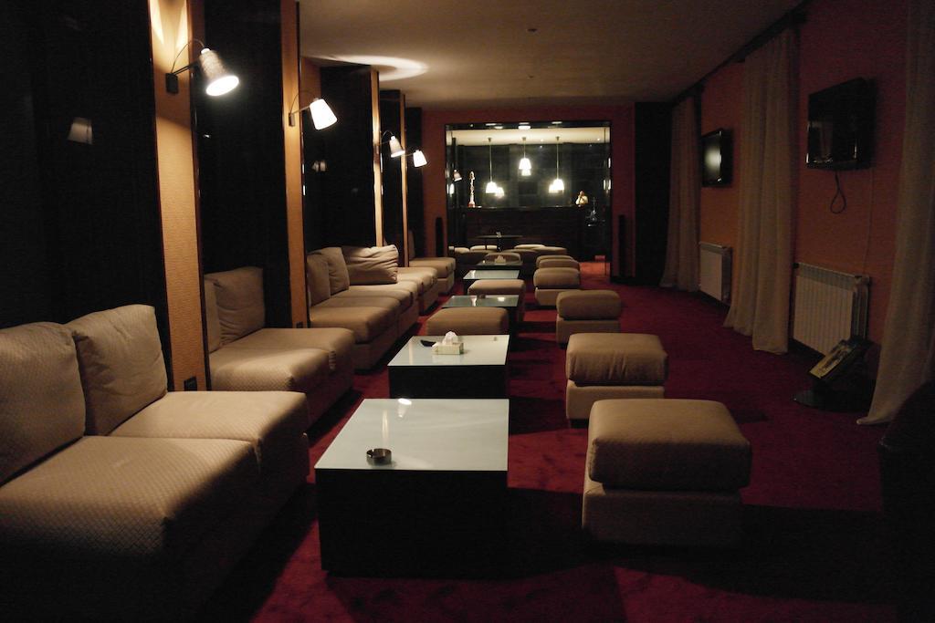 Akhtamar Hotel Cjsc Арзакан Экстерьер фото