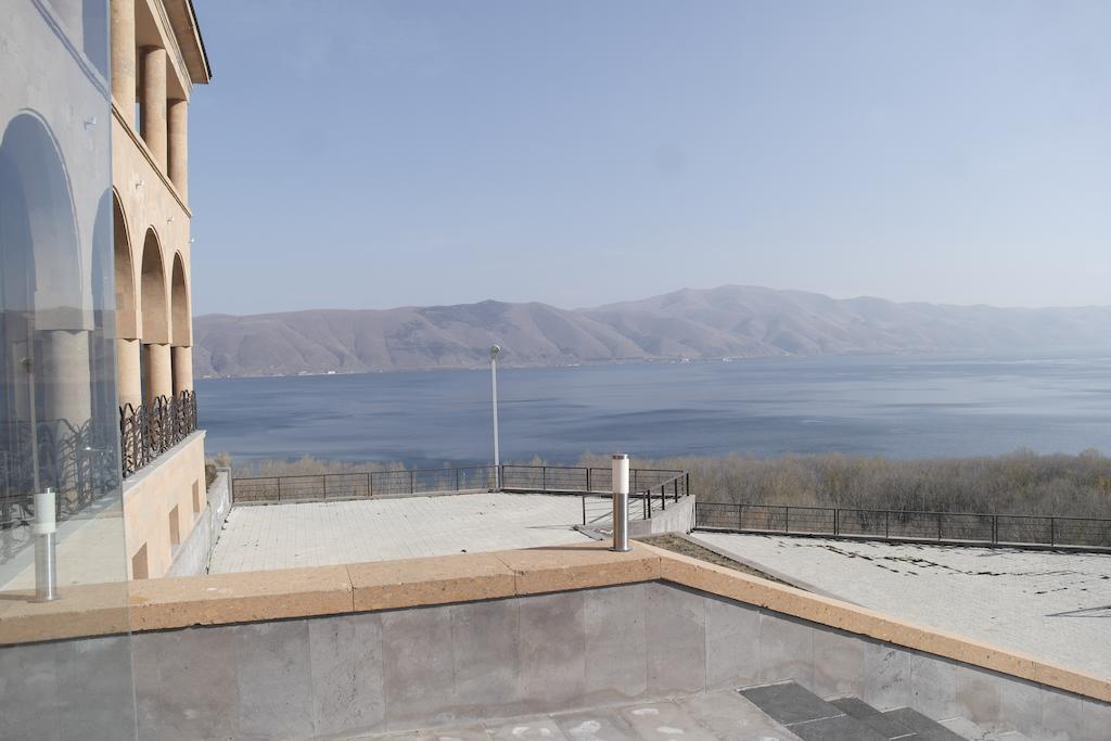 Akhtamar Hotel Cjsc Арзакан Экстерьер фото