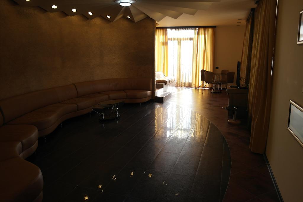 Akhtamar Hotel Cjsc Арзакан Номер фото